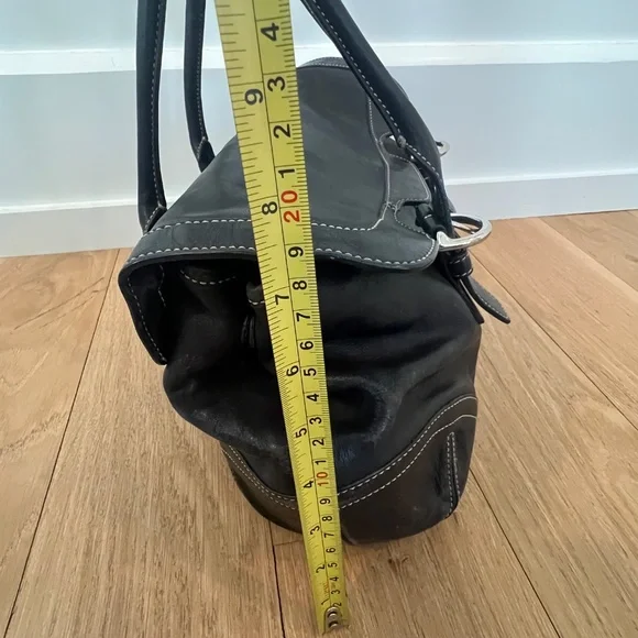 Coach Purse - Picture 8 of 9